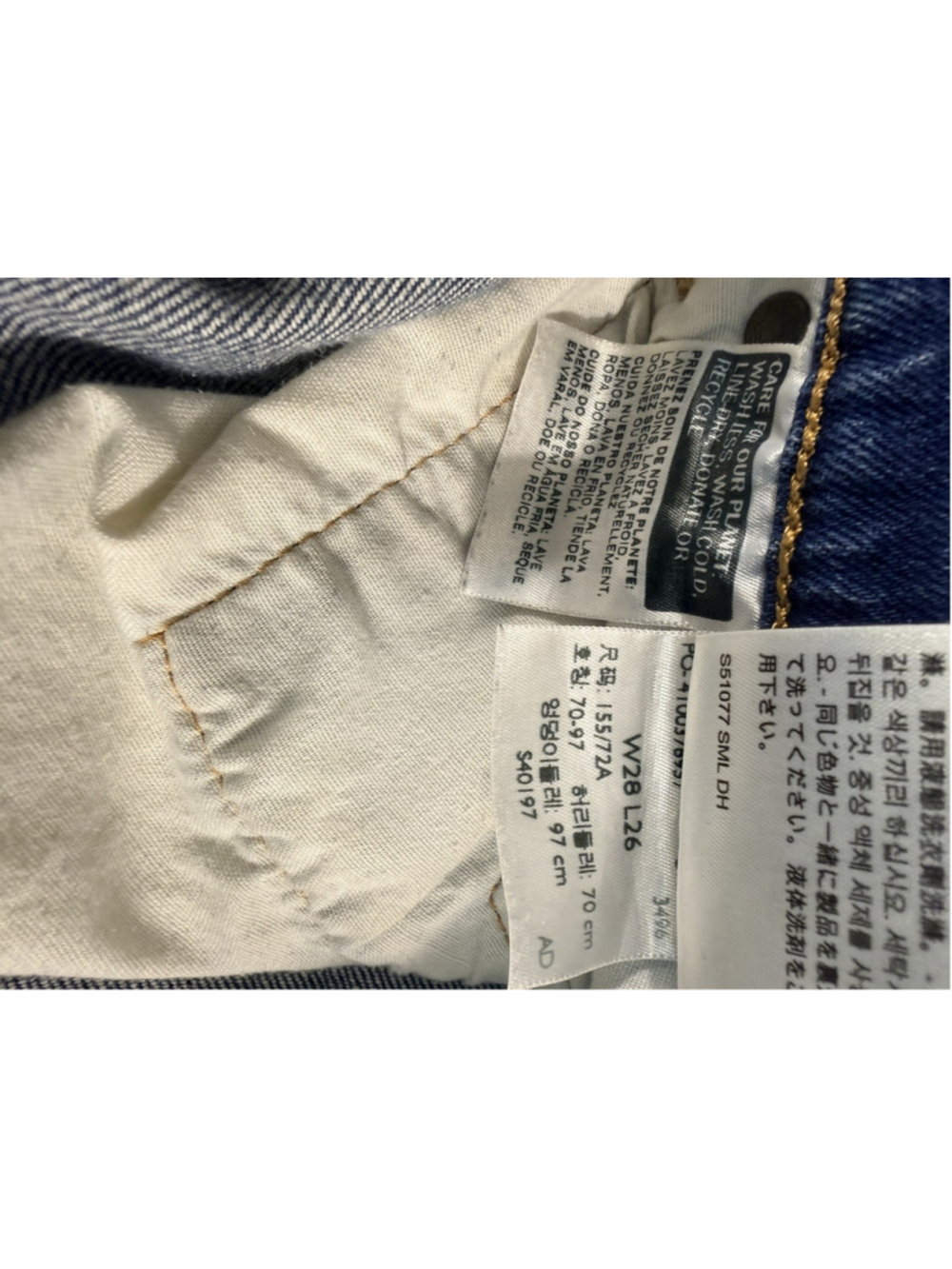 Levi’s 501 Jeans W28 L26 Button Fly Medium Wash Straight Denim Distressed - Picture 6 of 10